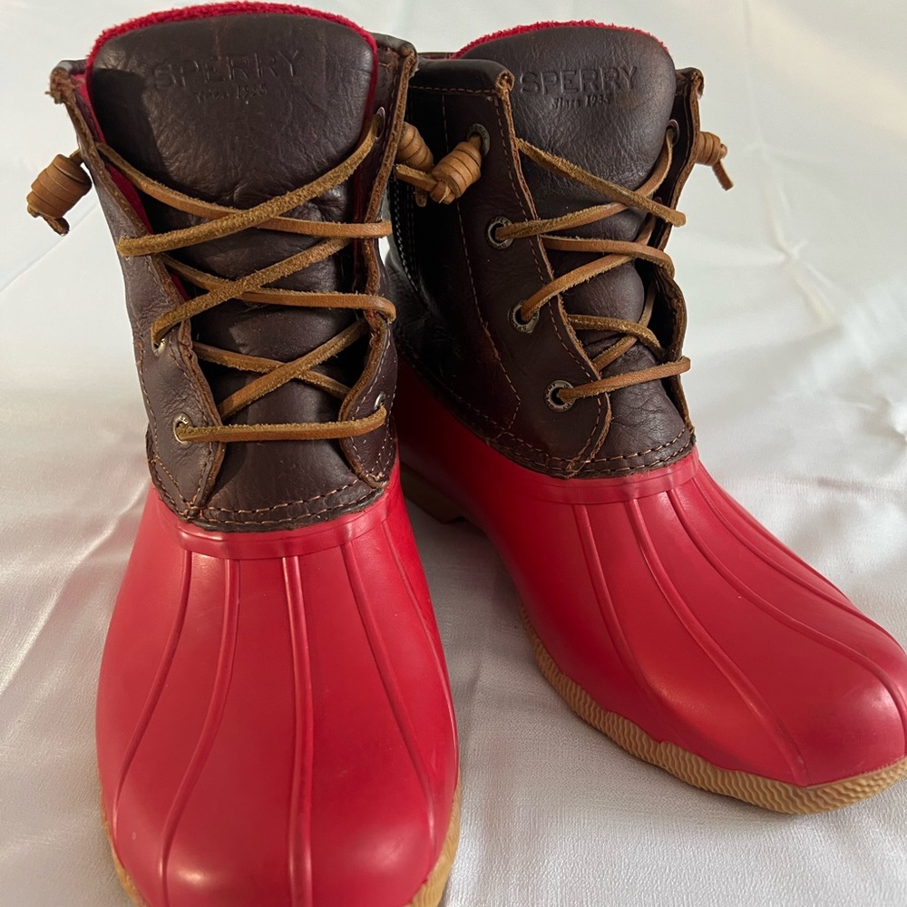 Sperry Women's Saltwater Waterproof Duck Boots, Red, Sz 8
